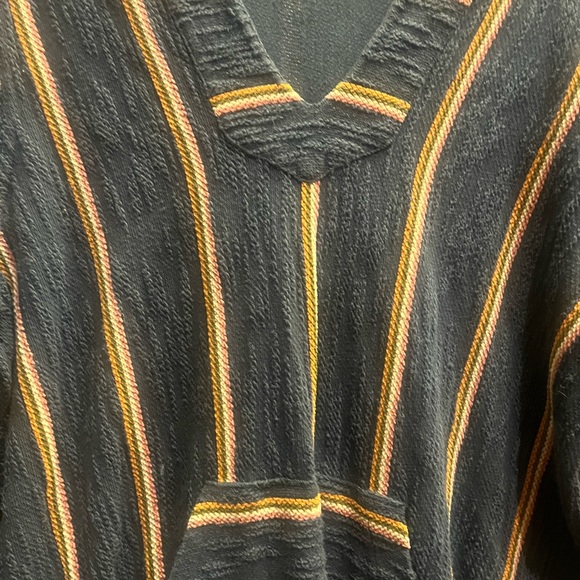 Faherty Pullover Poncho Hoodie - Picture 3 of 6